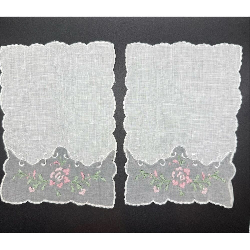 Vintage Linen Embroidered Cocktail/Tea Napkins Set of 4 - Picture 4 of 7
